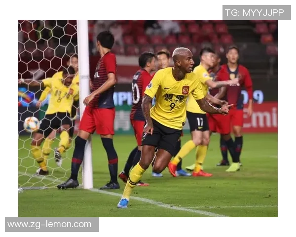 2014年广州恒大与墨尔本对决回顾：亚洲足球巅峰之战的精彩瞬间与战术分析