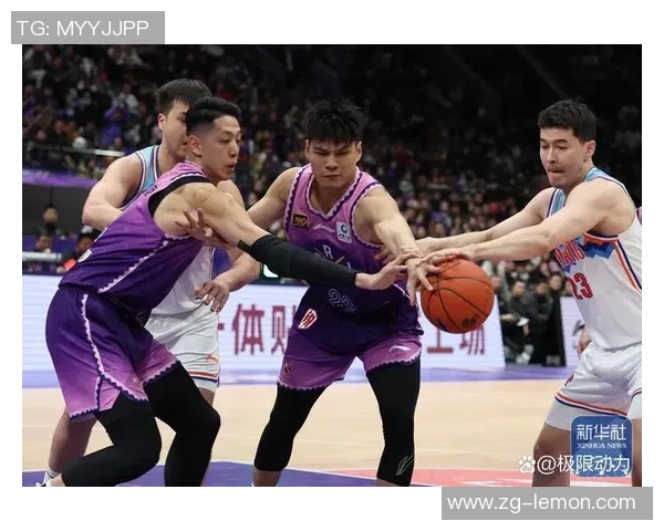 国王队与猛龙队激战正酣比分胶着精彩瞬间回顾与分析